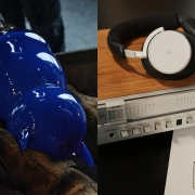 Bang & Olufsen pop-up kavarna v Parizu z Beoplay H100 slušalkami in Beogram 4000c gramofonom.