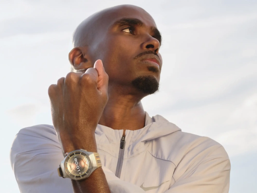 Huawei GT 6 Pro pametna ura na zapestju med športno aktivnostjo na prostem.