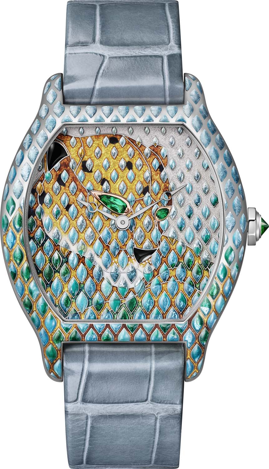 Ura Cartier Tortue Panthère Métiers d’Art iz belega zlata z modrim paščkom