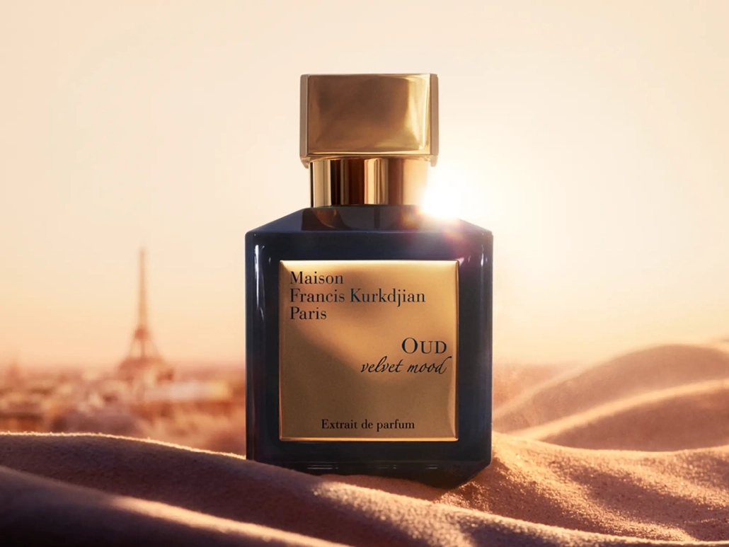 Oud velvet mood Maison Francis Kurkdjian v temni steklenički z zlatim pokrovčkom